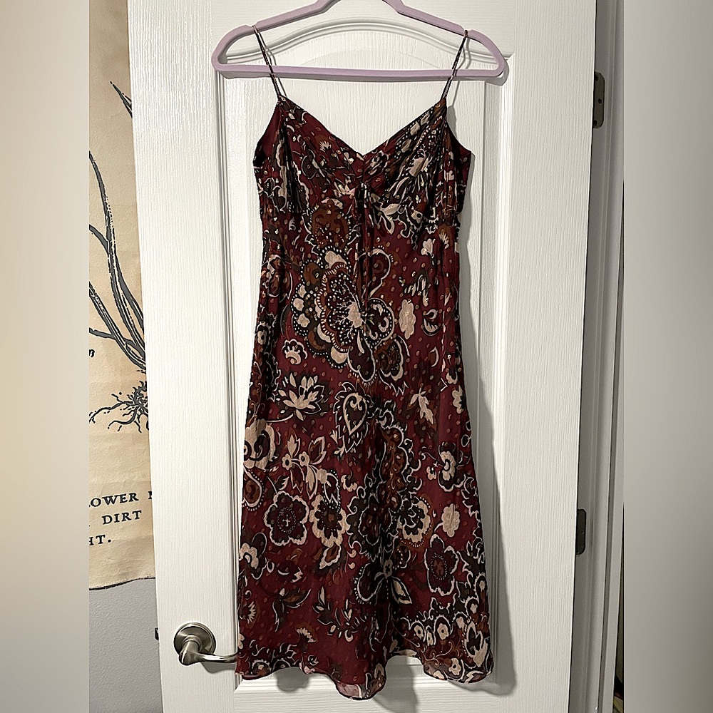 Ann Taylor, 4 Petite, Burgundy/Gold Pattern, European Slip Mini Dress